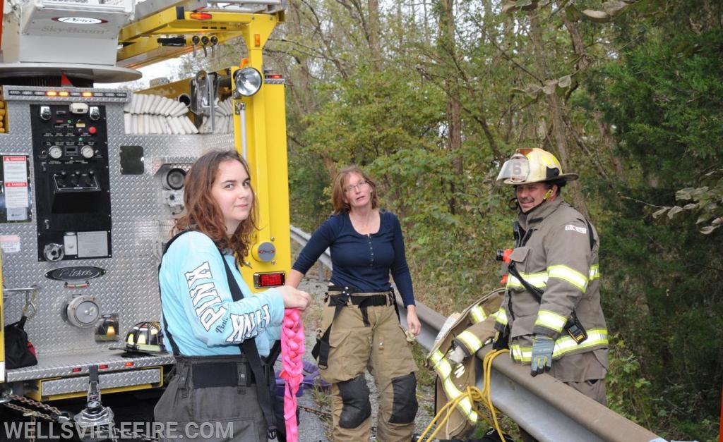 10/26/18 - MVA with entrapment on Alpine Road. Photos by Curt Werner